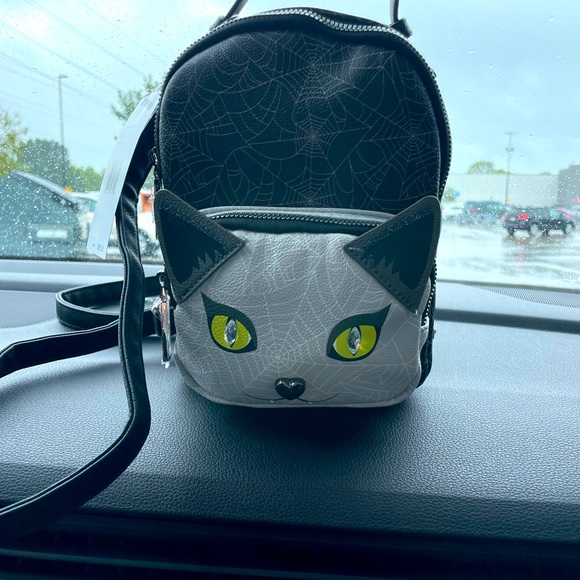 BETSEY JOHNSON MINI SPIDERWEB DOG BACKPACK - Picture 2 of 6